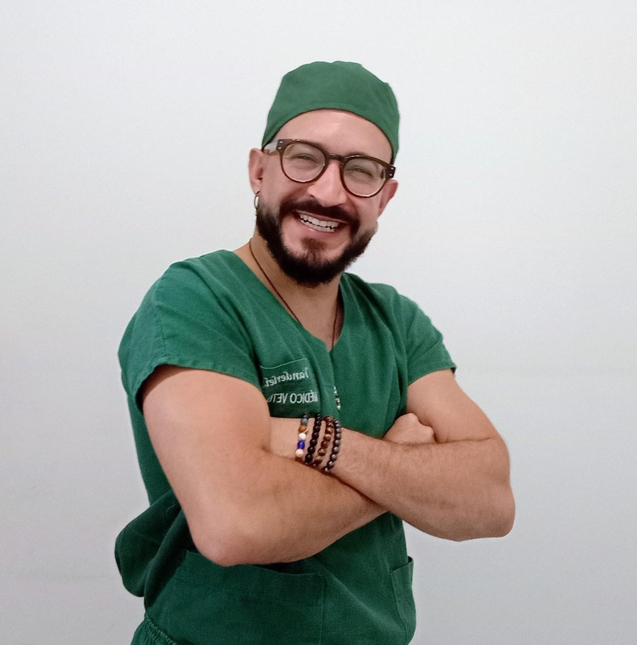 Dr. Vanderlei Junior — Ortopedia Clínica e Cirúrgica · Cirurgia de Tecidos Moles na Vit Vet, São Carlos