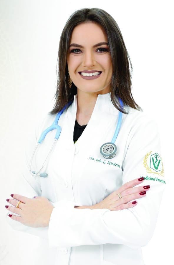 Dra. Julia Gomes Nicolette — Anestesiologia Veterinária na Vit Vet, São Carlos